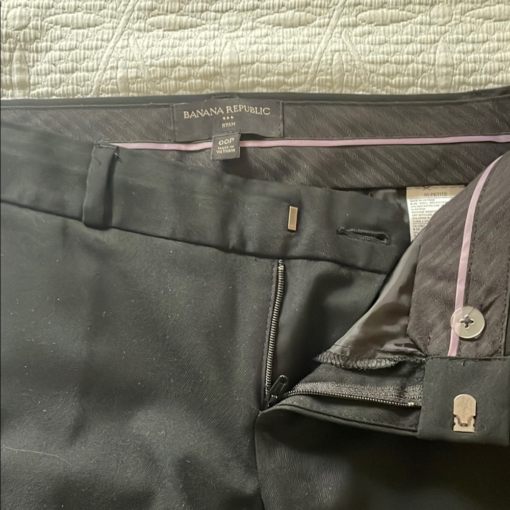Banana Republic: Chic Black Petite Pants ["Ryan" style]